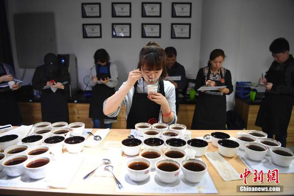 普京特朗普会晤地点为何拟选阿联酋 下周有望成行